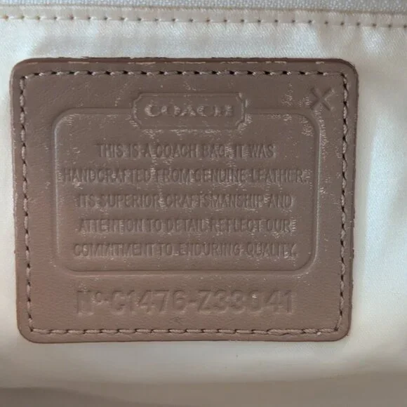 Classic Coach Leather Satchel Handbag - Picture 11 of 13